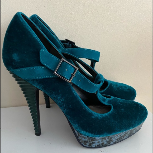 Rachel royal Heels crush Velvet and Snake platform heels size 8 - Picture 16 of 16